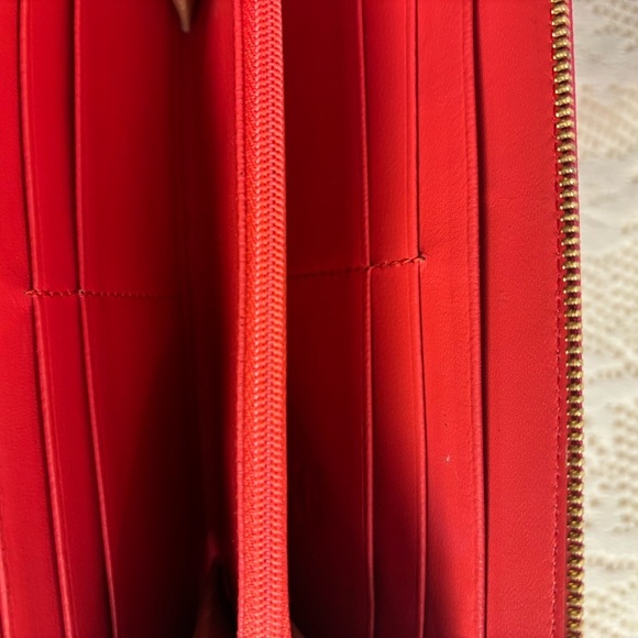 MCM Pink Leather Wallet w/ Gold Emblem - Picture 2 of 10